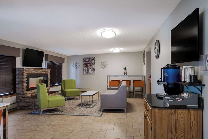 Hotel Interior 5 of 33