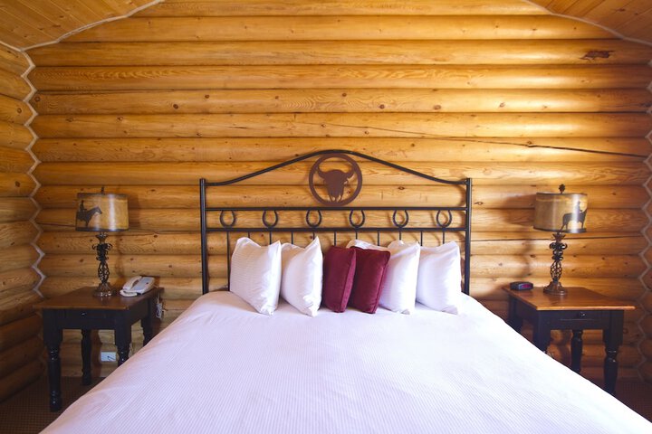 Room 34 of 38