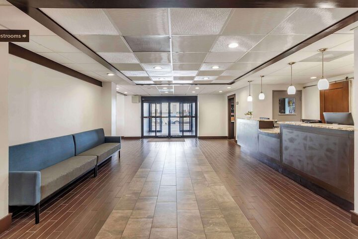 Hotel Interior 14 of 40