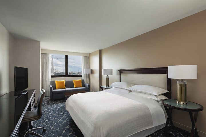 Room 30 of 52