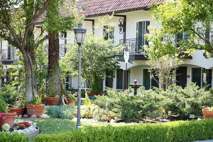 Hotel Exterior 58 of 61