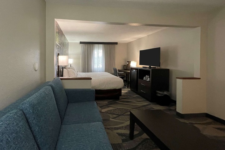 Room 26 of 56