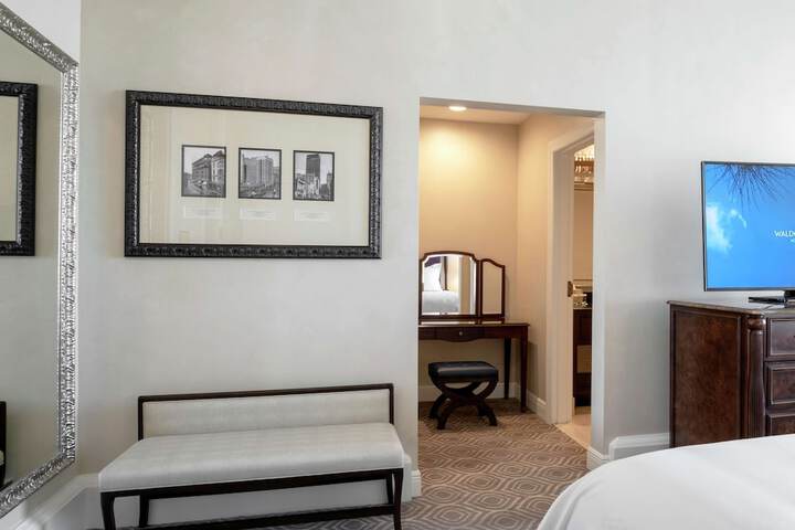 Room 56 of 259