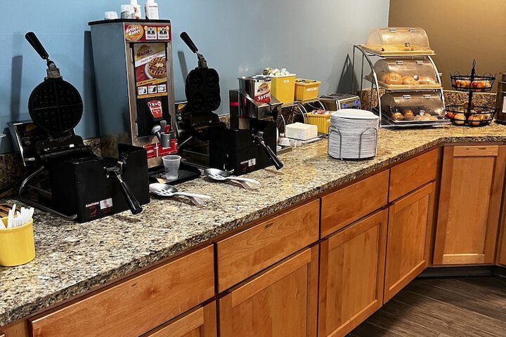 Breakfast/Coffee Service 55 of 60