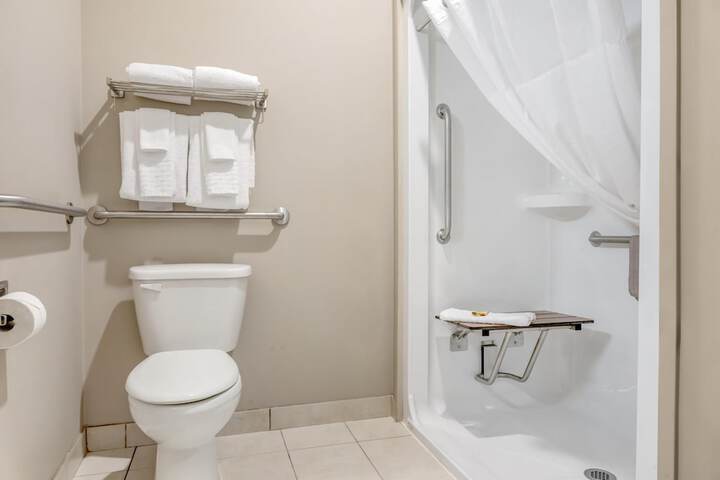 Best Western Plus Bridgewater Hotel & Convention Centre