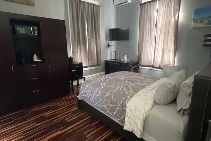 Room 70 of 171