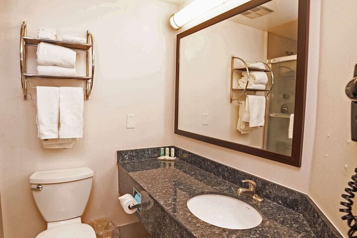 Room 34 of 49
