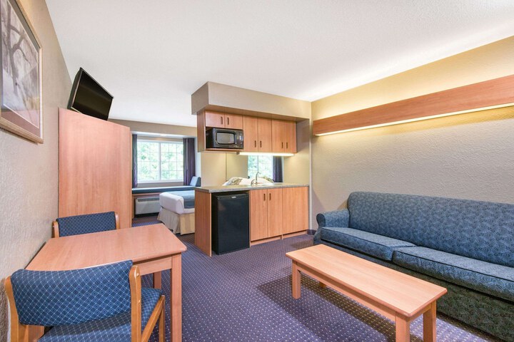 Room 3 of 14