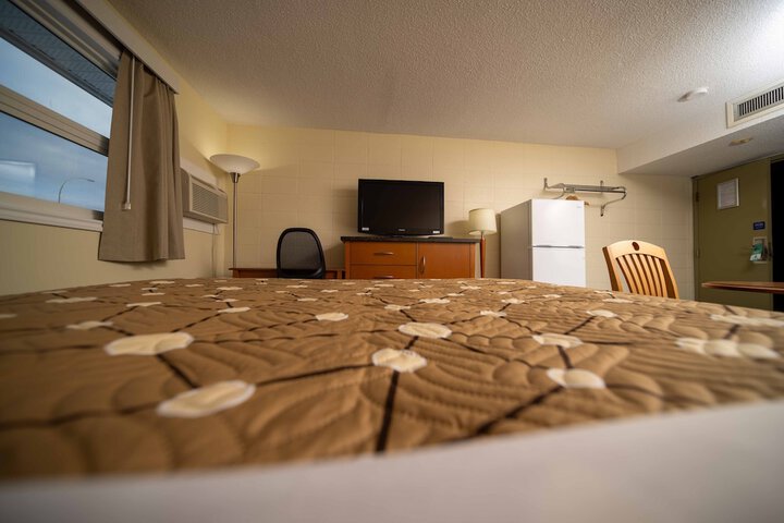 Room 72 of 82