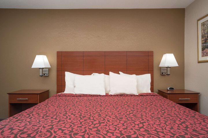Room 23 of 36
