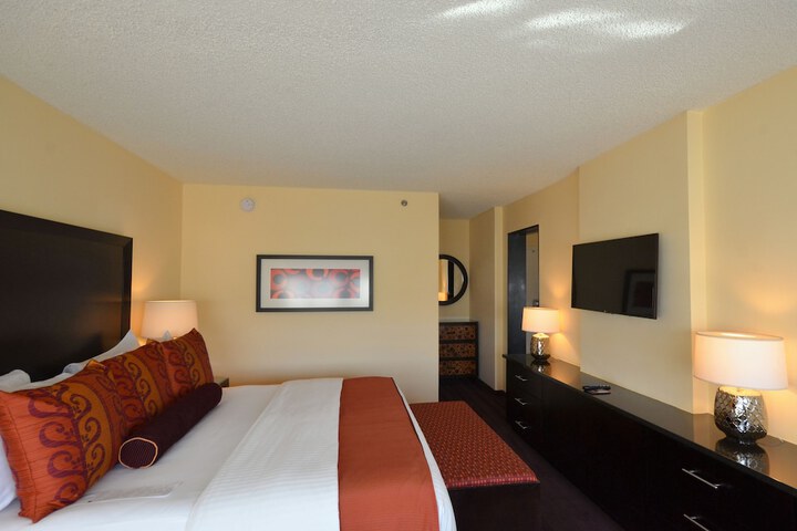 Room 33 of 108