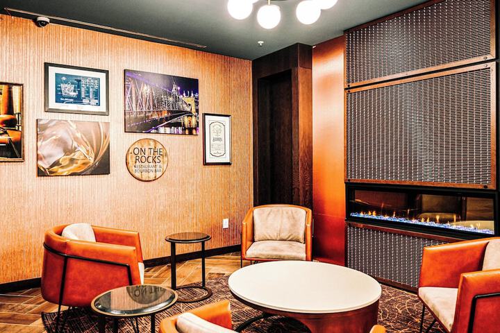 Delta Hotels by Marriott Cincinnati Sharonville