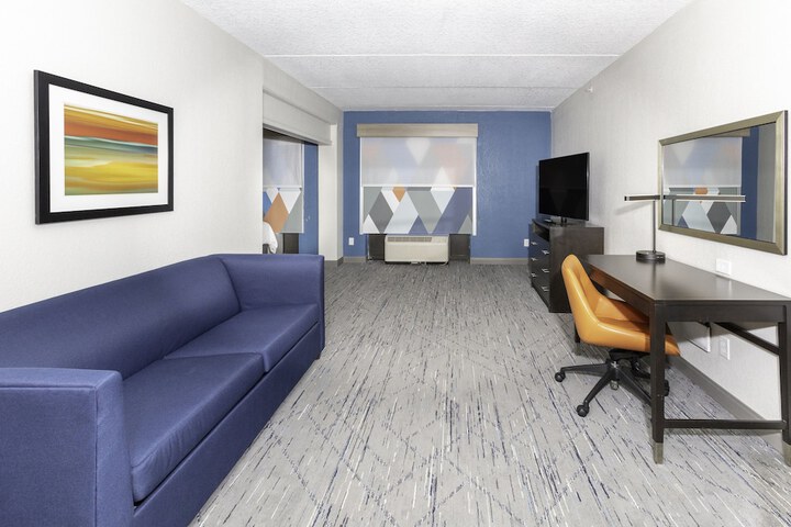 Room 15 of 59