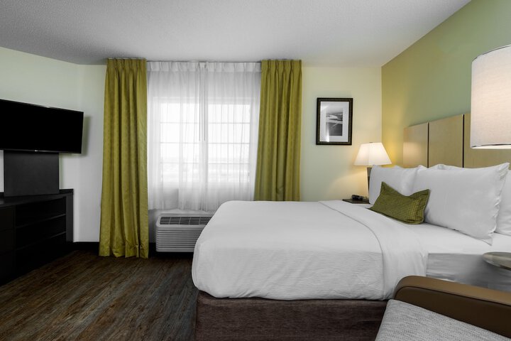 Room 12 of 39