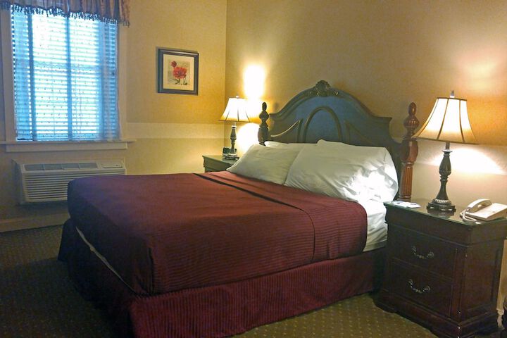 Room 21 of 35