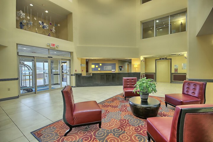 Holiday Inn Express Hotel & Suites Columbus SW-Grove City by IHG