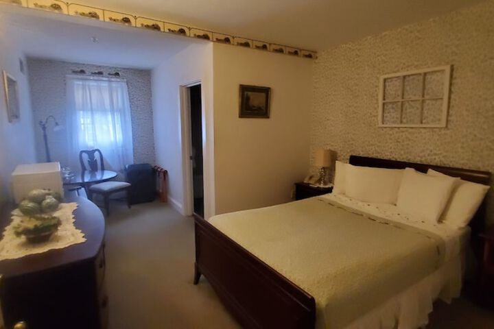 Room 63 of 125