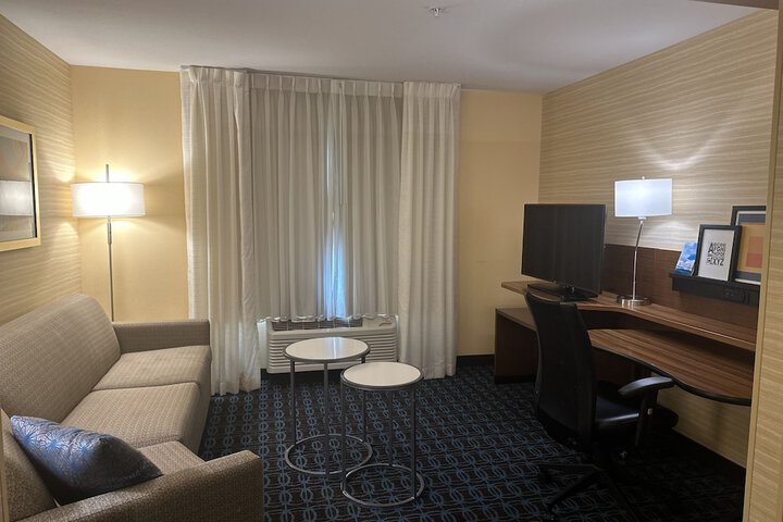 Room 10 of 22