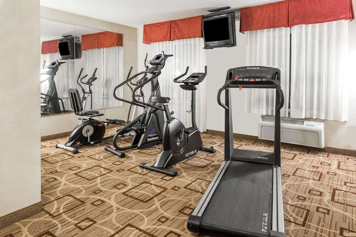 Hawthorn Extended Stay by Wyndham Seville