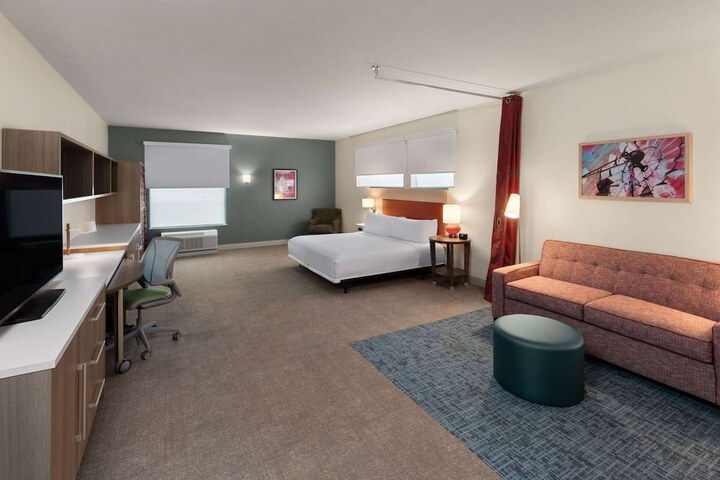 Room 28 of 37