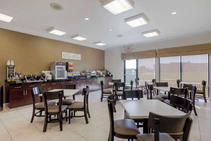 Sleep Inn & Suites Cave City