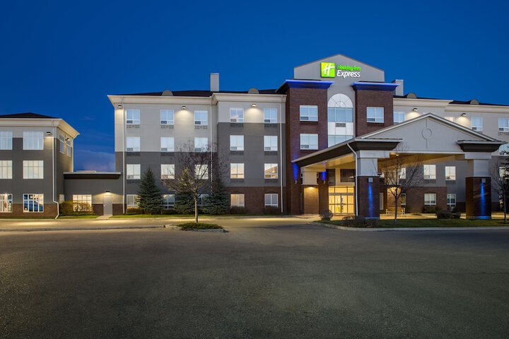 Holiday Inn Express Hotel & Suites Airdrie-Calgary North by IHG