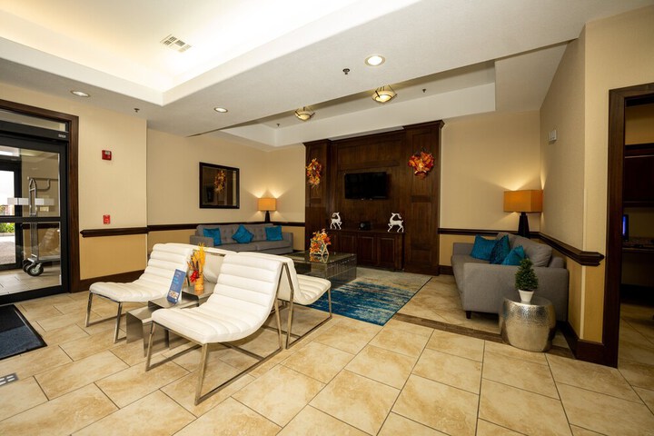 Holiday Inn Express & Suites Deer Park by IHG