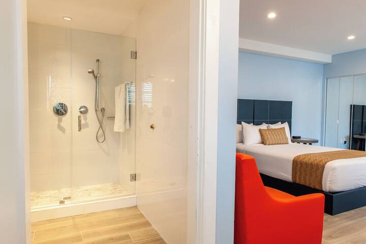 Room 46 of 79