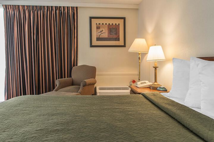 Room 12 of 43