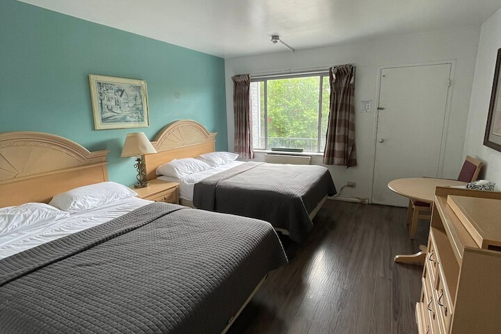Room 14 of 43