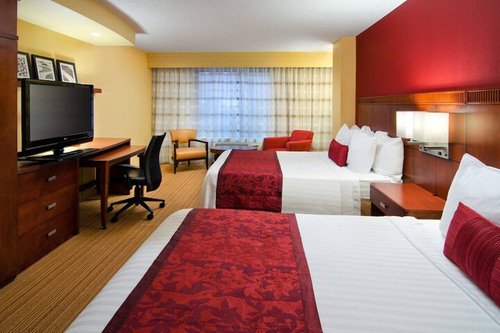 Room 17 of 27