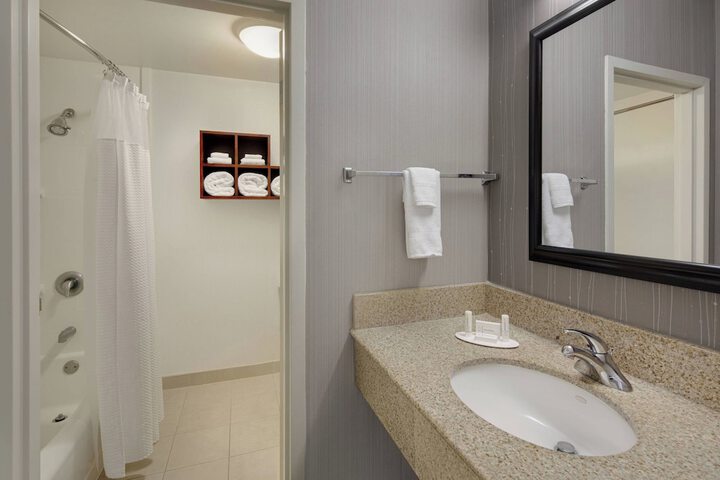 Courtyard by Marriott Atlanta Marietta / I-75 North