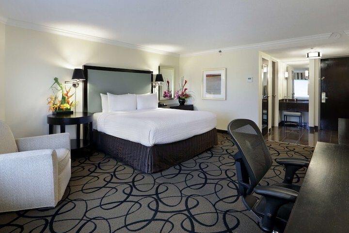 Room 90 of 131