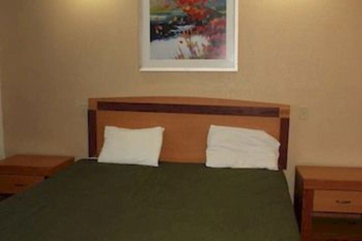 Holiday Lodge