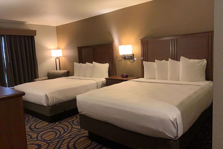 Room 8 of 13