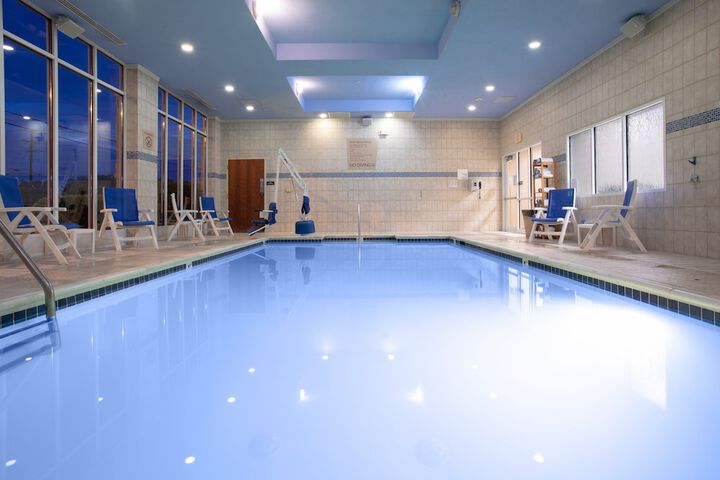 Pool 4 of 44