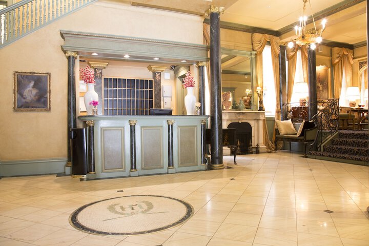 Hotel Interior 6 of 38
