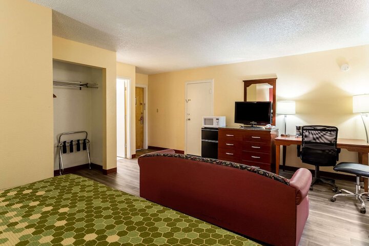 Room 19 of 22
