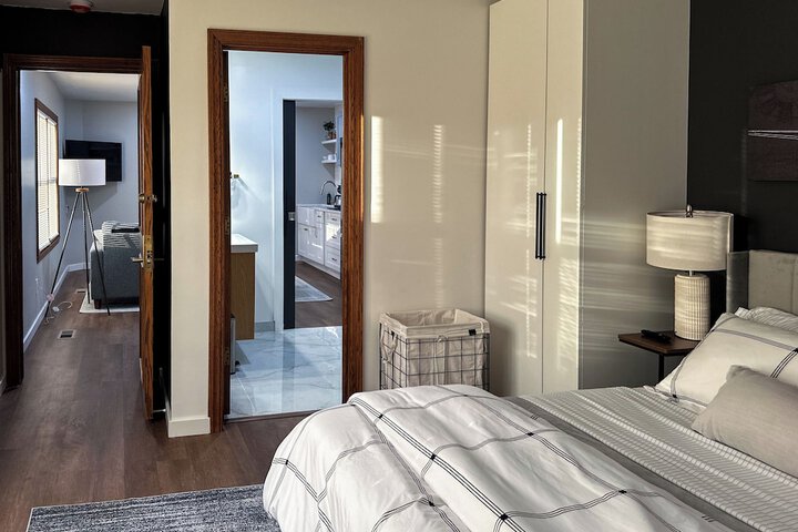 DTW Suites