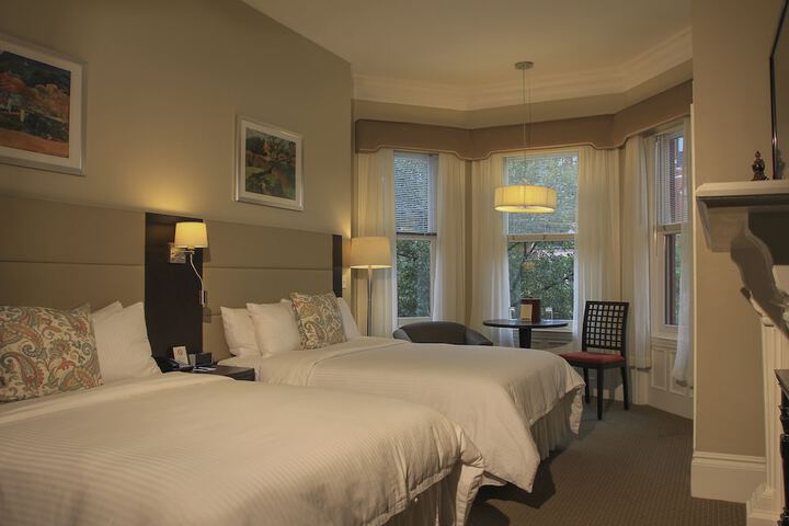 Room 9 of 30