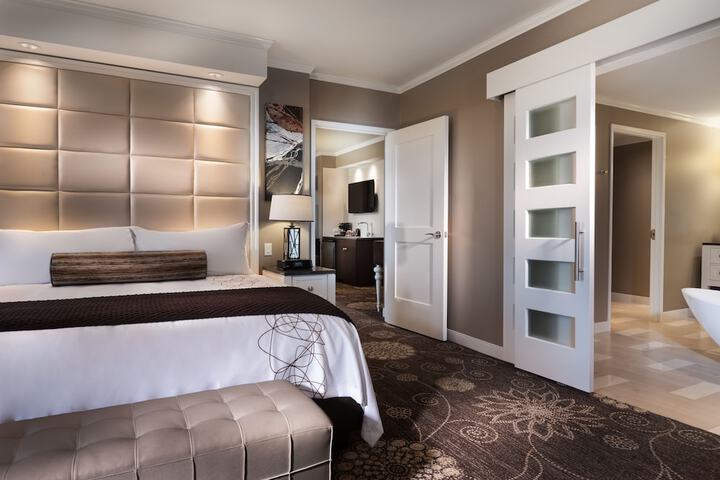 Room 10 of 39