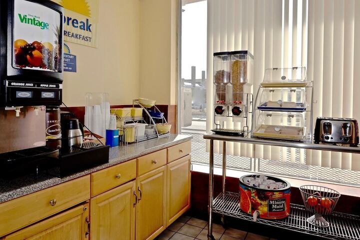 Breakfast/Coffee Service 27 of 28