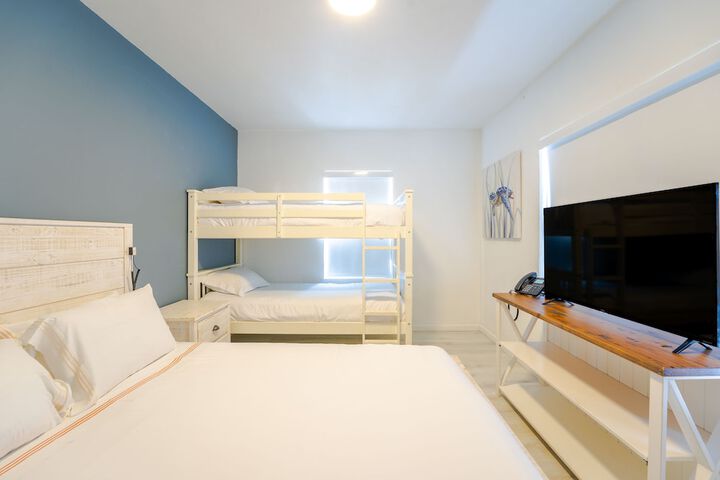 Room 84 of 116