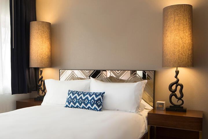 Room 20 of 23