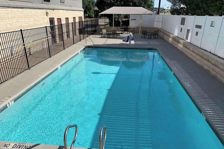 Pool 11 of 90