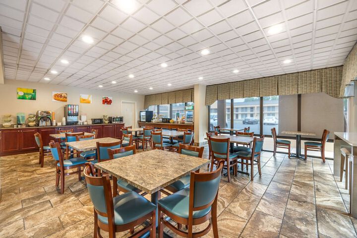 Quality Inn Paris