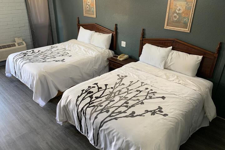 Room 30 of 37
