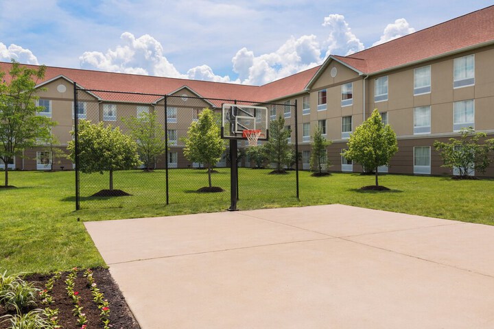 Larkspur Landing Extended Stay Suites St. Louis Riverport - Airport West