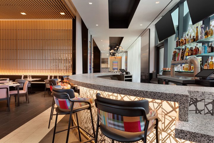 The Viv Hotel Anaheim, a Tribute Portfolio Hotel