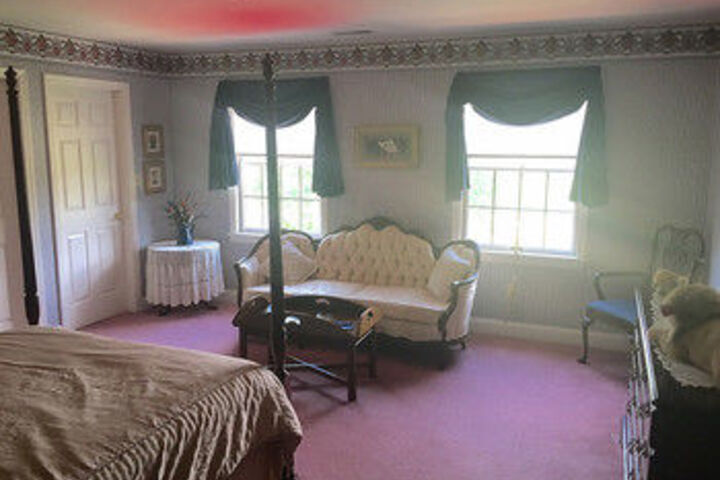 Earlystown Manor Bed & Breakfast